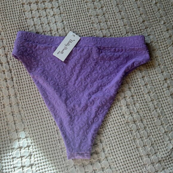 Summer Love Swimsuit Bottom - Picture 3 of 4